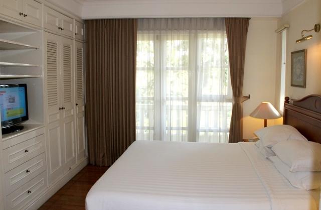 Ciputra Golf, Club & Hotel Surabaya Habitación foto